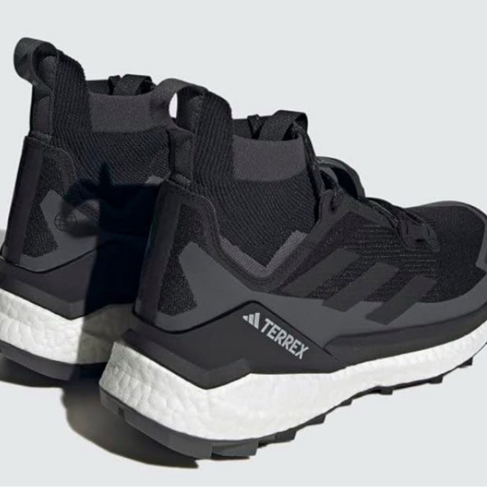 Adidas Terrex Free Hiker 2 Black Carbon Hiking Shoes Mens Size 10.5 HQ8395 - Picture 2 of 8